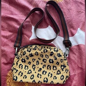 Panache | Cheetah Print Crossbody Bag - New!